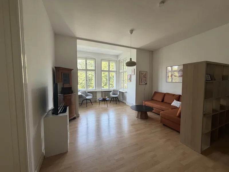 Möblierte 3-Zimmer-Wohnung in Berlin-Kreuzberg zur befristeten Anmietung (12 Monate) — photo 1
